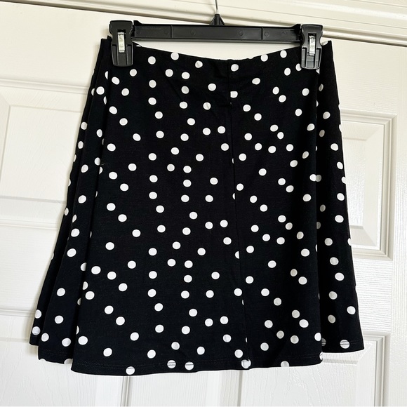 ASOS Mini Wrap Skirt in Polka Dot Print - Picture 5 of 6